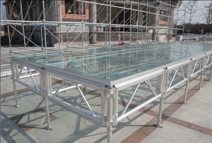 portable plexiglass stage