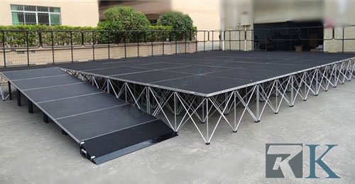 smart stage with ramp