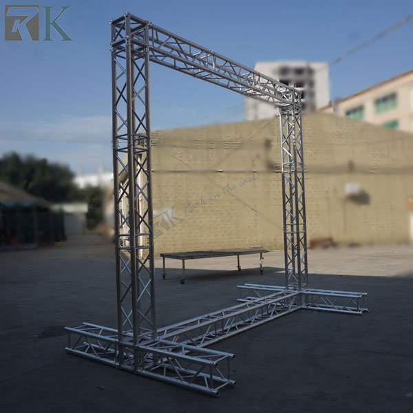 stage spigot truss